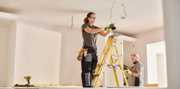 Best Licensed Electrician  in North Zanesville, OH